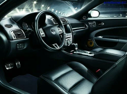 Jaguar XKR-S (2012)